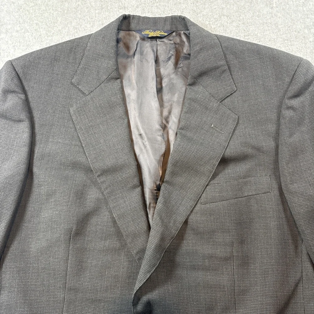 Brooks Brothers 42 R Suit Blazer Jacket Men's Dark Gray Vented W/ Shoulder Pads